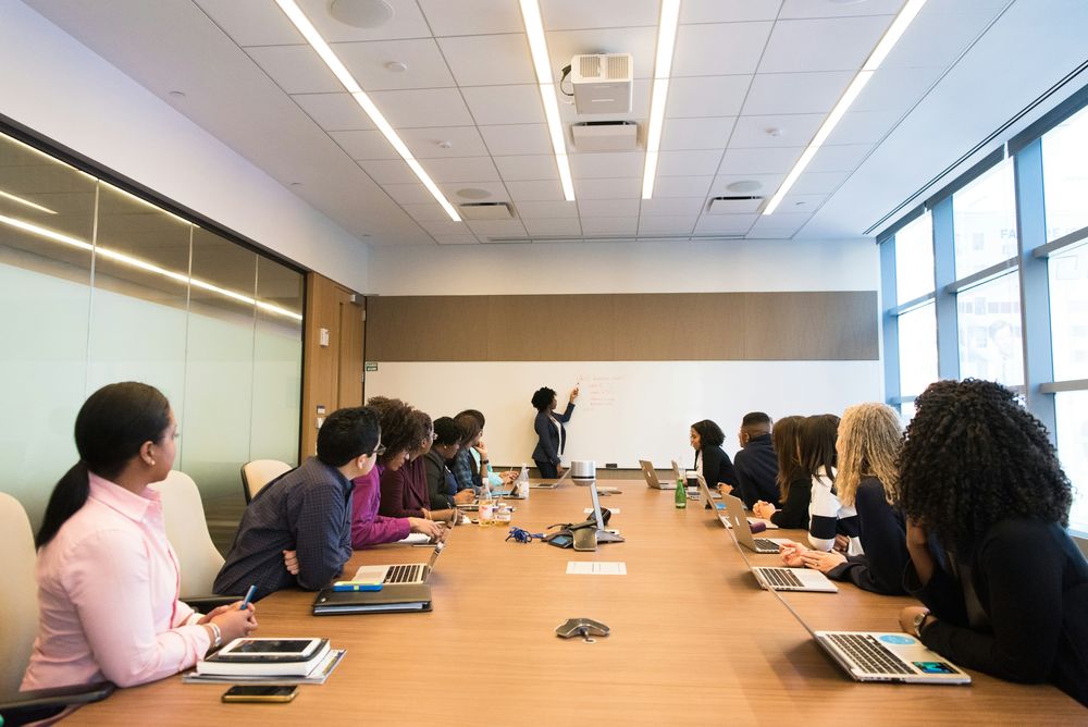 Board meeting listening to a speaker. Photo: Christina @ wocintechchat.com M / Unsplash