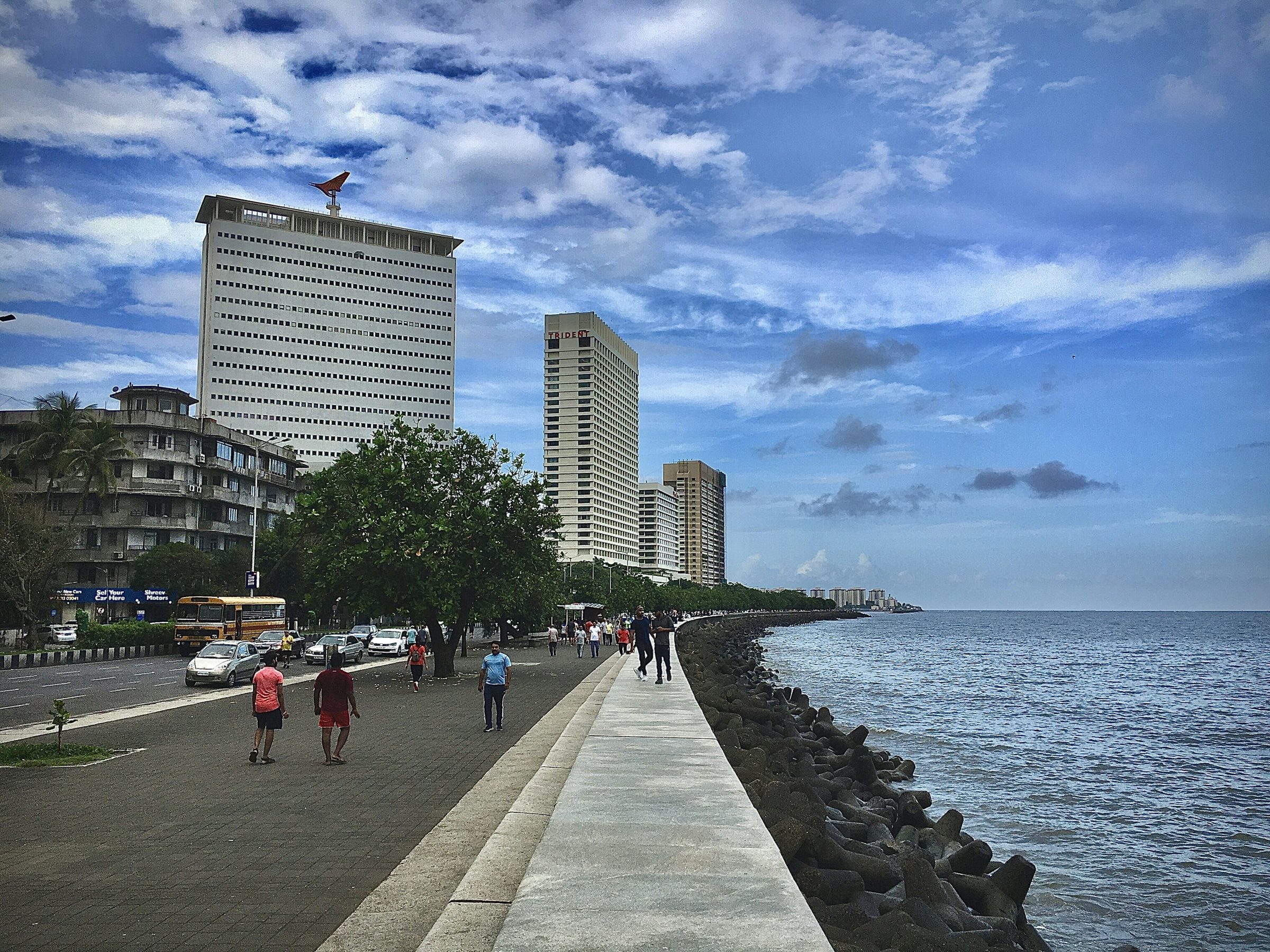 Marine Drive promenade, Mumbai. Photo: Satyajeet Mazumdar / Unsplash